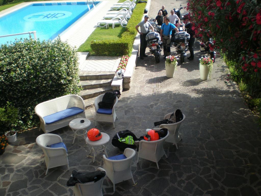 Bike & Wind Hotel Villa Maria Torbole Sul Garda Luaran gambar