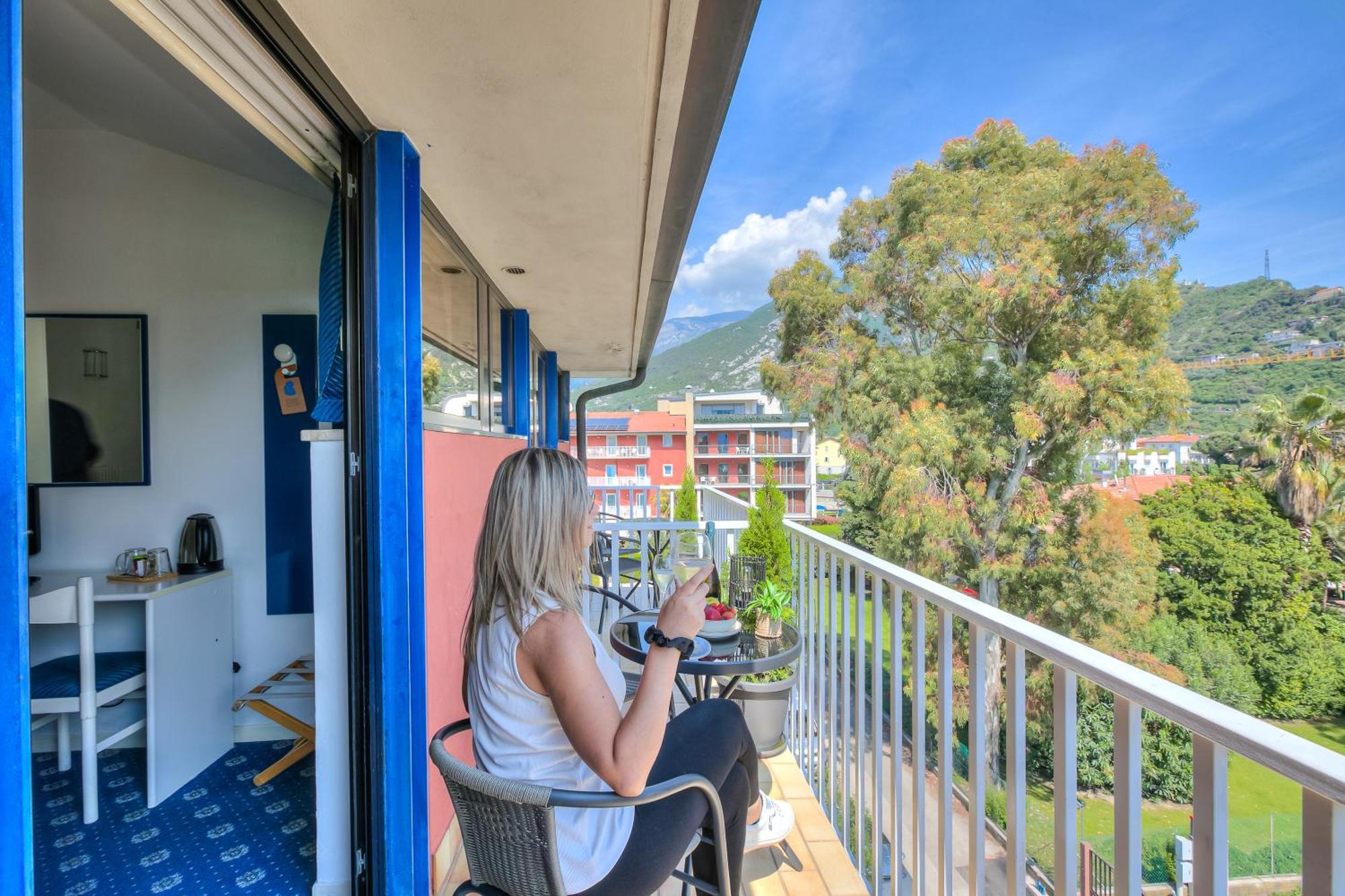 Bike & Wind Hotel Villa Maria Torbole Sul Garda Luaran gambar
