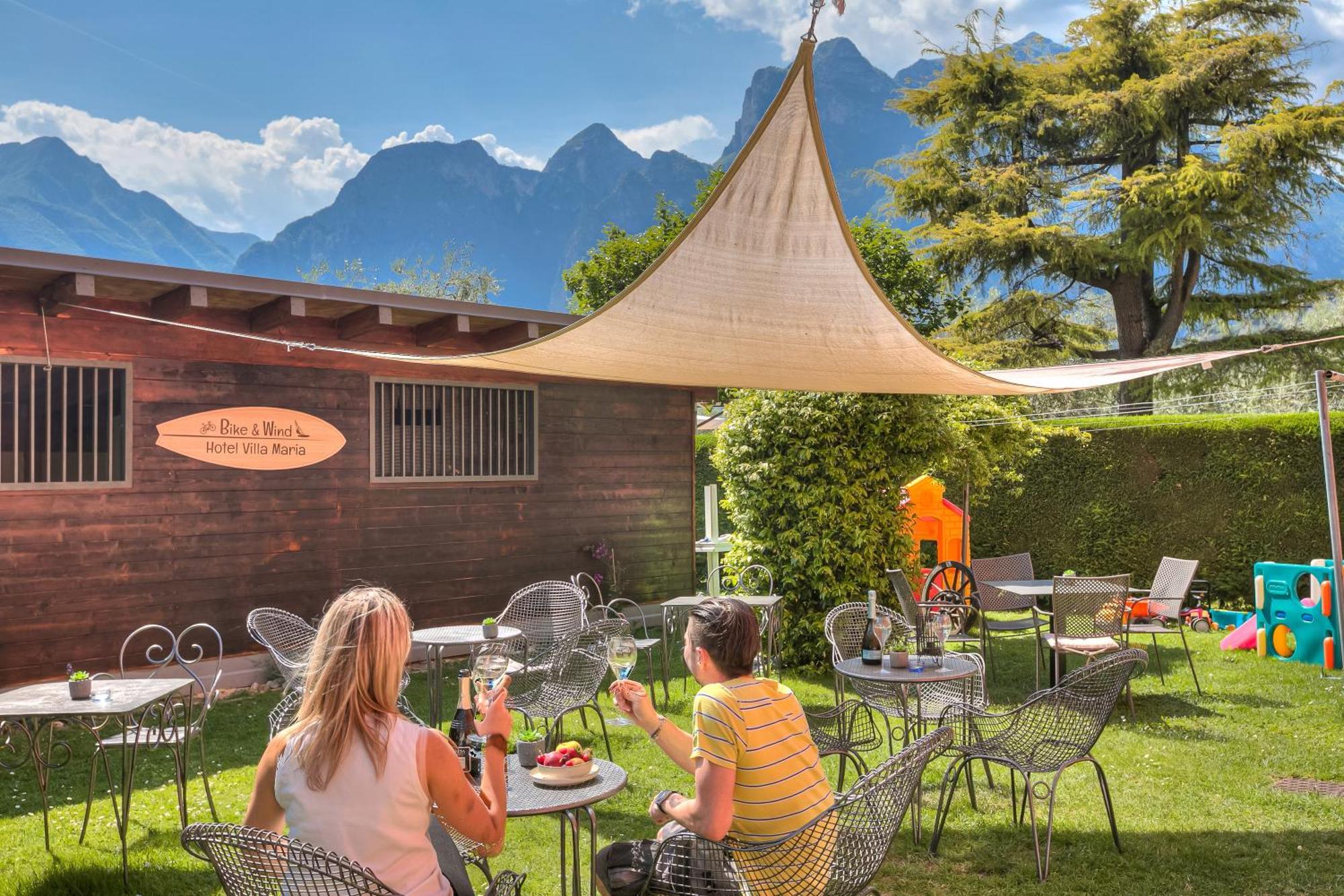 Bike & Wind Hotel Villa Maria Torbole Sul Garda Luaran gambar