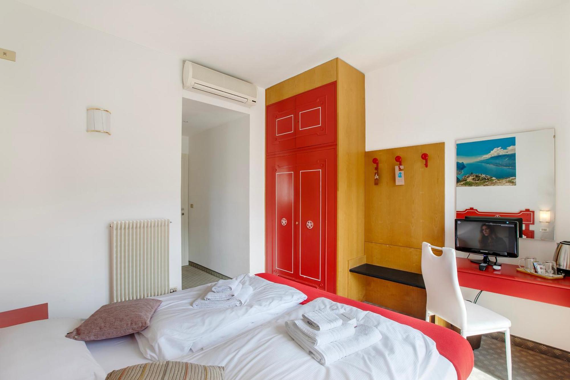 Bike & Wind Hotel Villa Maria Torbole Sul Garda Luaran gambar