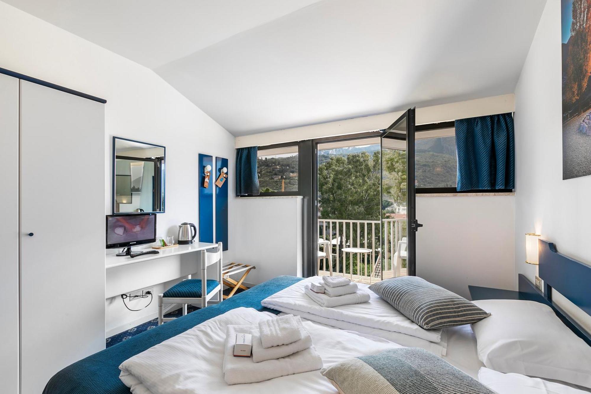Bike & Wind Hotel Villa Maria Torbole Sul Garda Luaran gambar