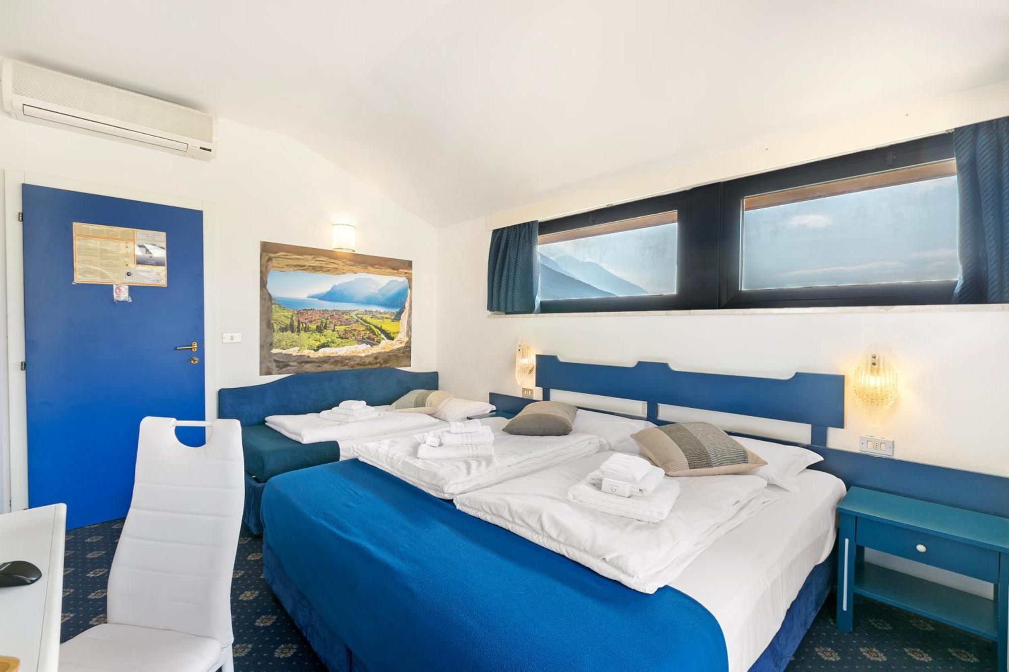 Bike & Wind Hotel Villa Maria Torbole Sul Garda Luaran gambar