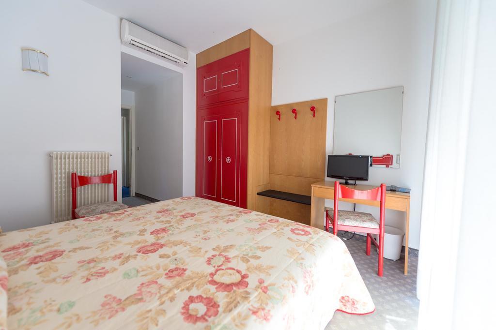 Bike & Wind Hotel Villa Maria Torbole Sul Garda Luaran gambar